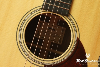 HO-555 Custom #Y36 - German Spruce/Madagascar Rosewood